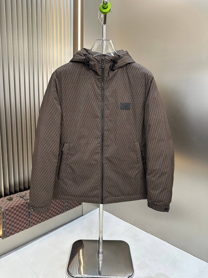 펜디  자가드 모노그램 구스다운 패딩