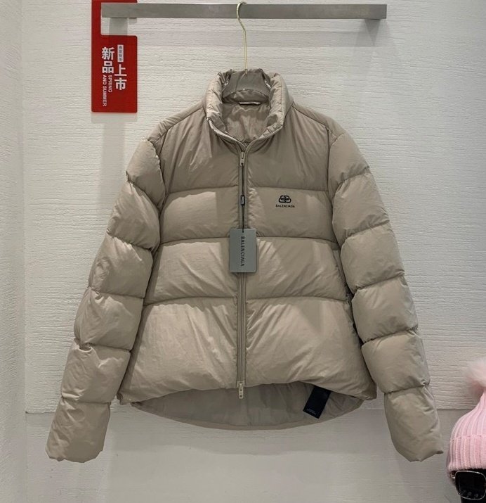 발렌시아가  여성 푸퍼 다운패딩