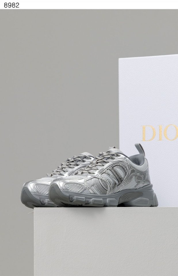 디올  크로노 스니커즈  