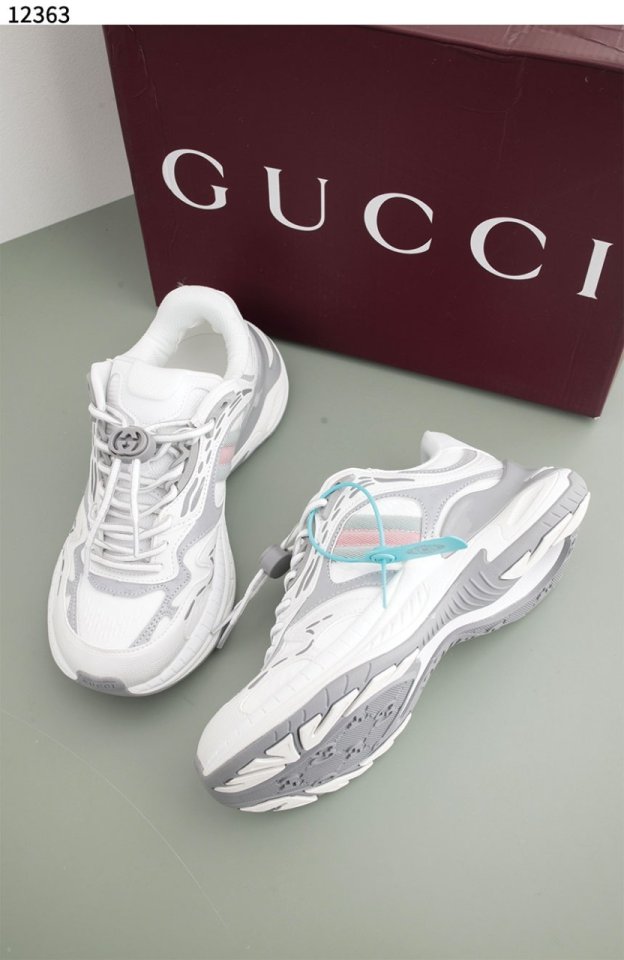 구찌  2.0 스니커즈  