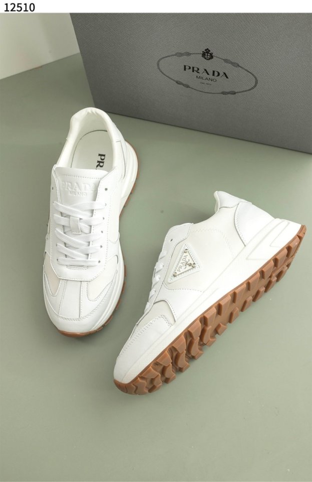 프라다  다운타운 스니커즈 
