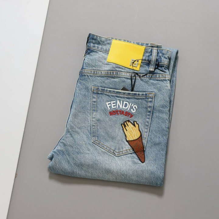 펜디  포테이토 포인트 데님 팬츠  