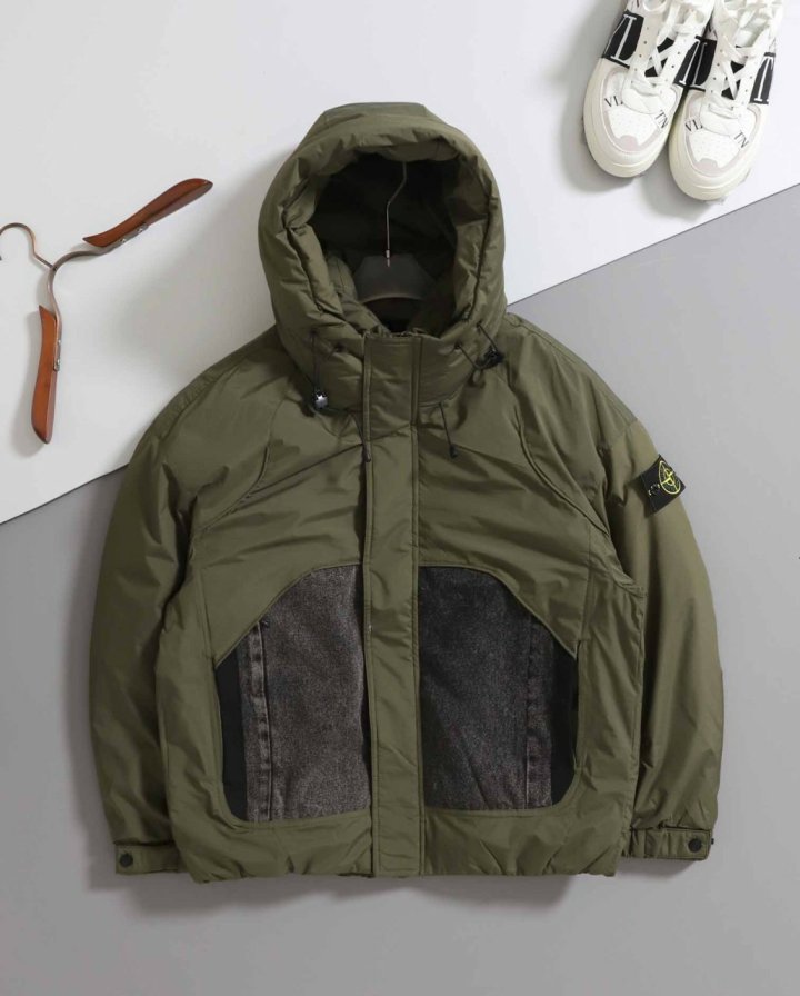 스톤 아일랜드  나일론메탈 TC 에코닐 다운 자켓  