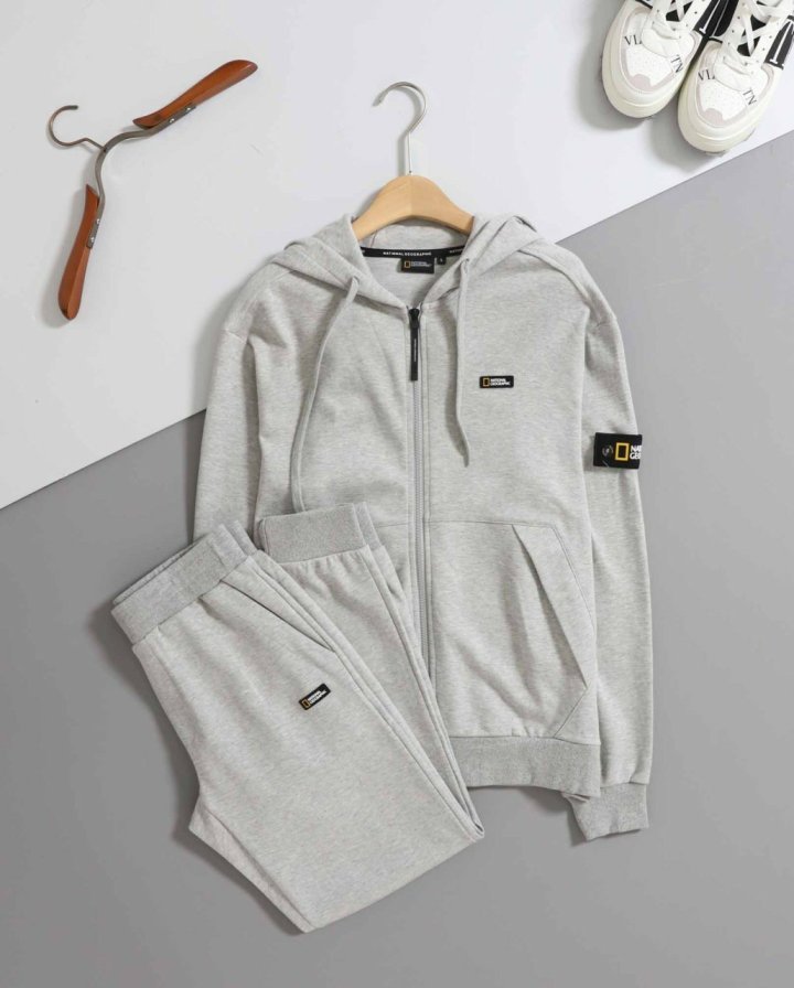 내셔널 지오그래픽 핀테일 후드 집업 & 조거팬츠 set