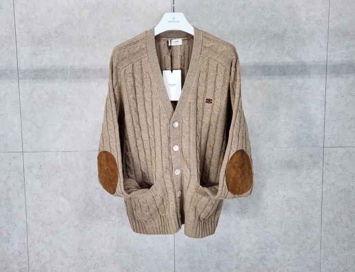 셀린느 트리옹프 로고 케이블 가디건
