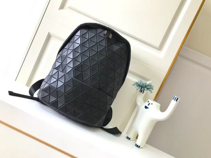 이세이 미야케 바오바오 AG281 블랙 제트 백팩