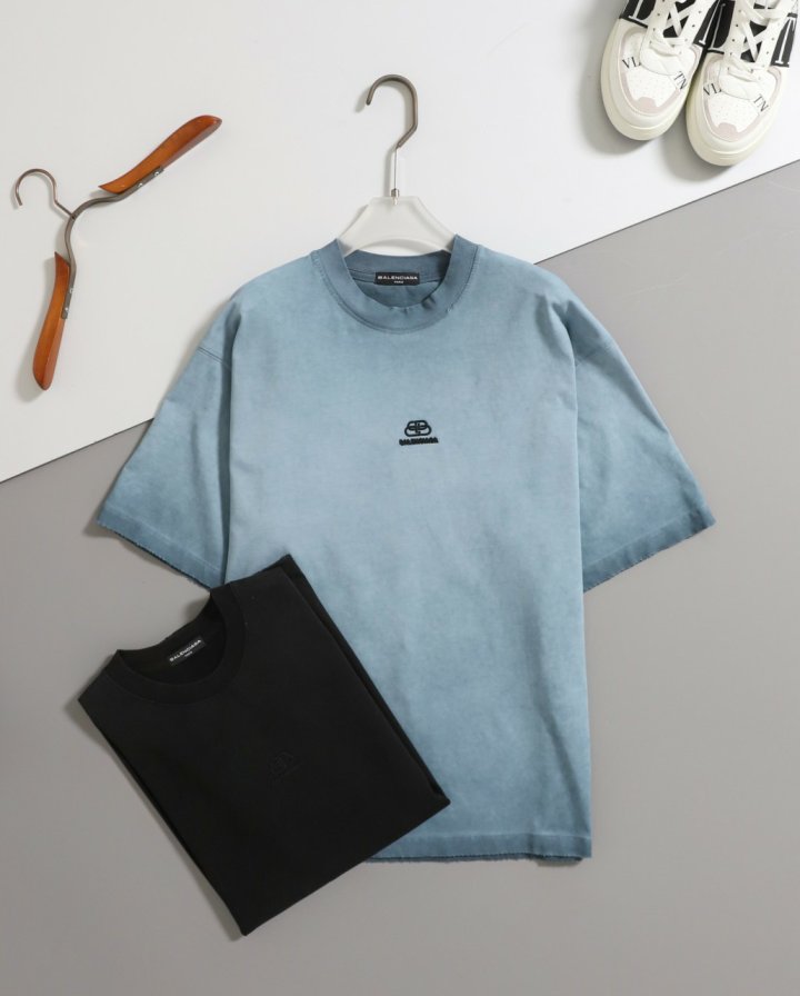 발렌시아가 BB로고 빈티지 워싱 반팔 티셔츠